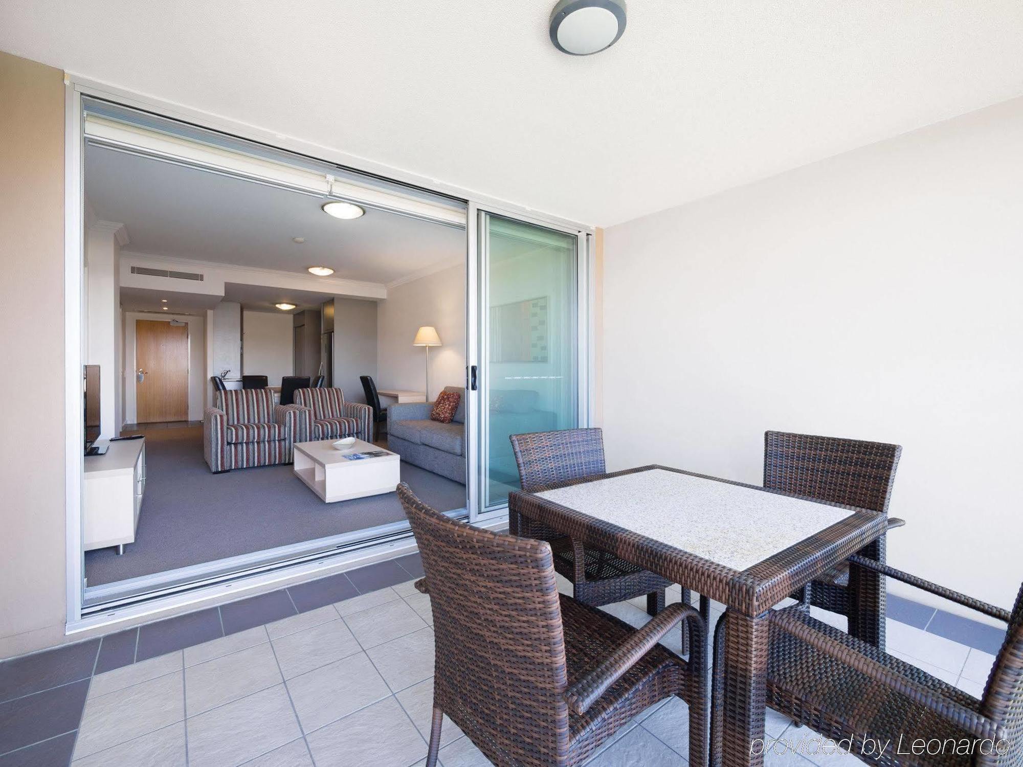 Oaks Brisbane Mews Suites מראה חיצוני תמונה