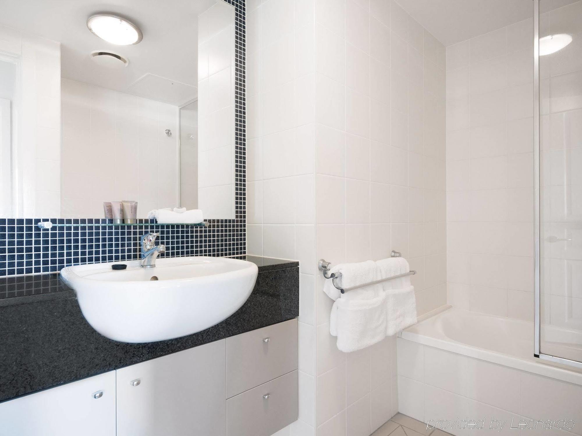 Oaks Brisbane Mews Suites מראה חיצוני תמונה