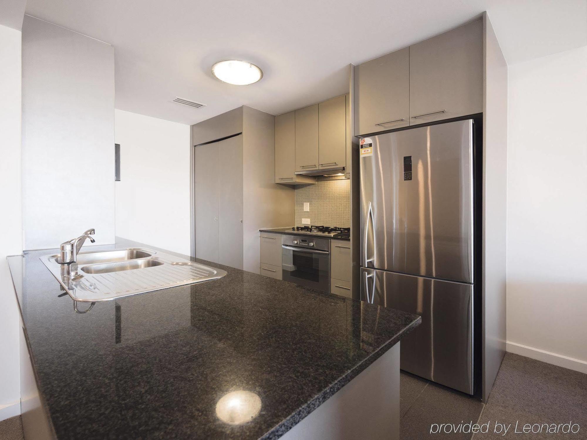 Oaks Brisbane Mews Suites מראה חיצוני תמונה